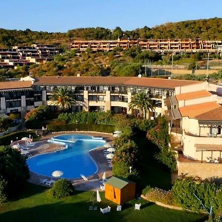 Swadeshi Sporting Hotel Tanca Manna Cannigione Exteriör bild